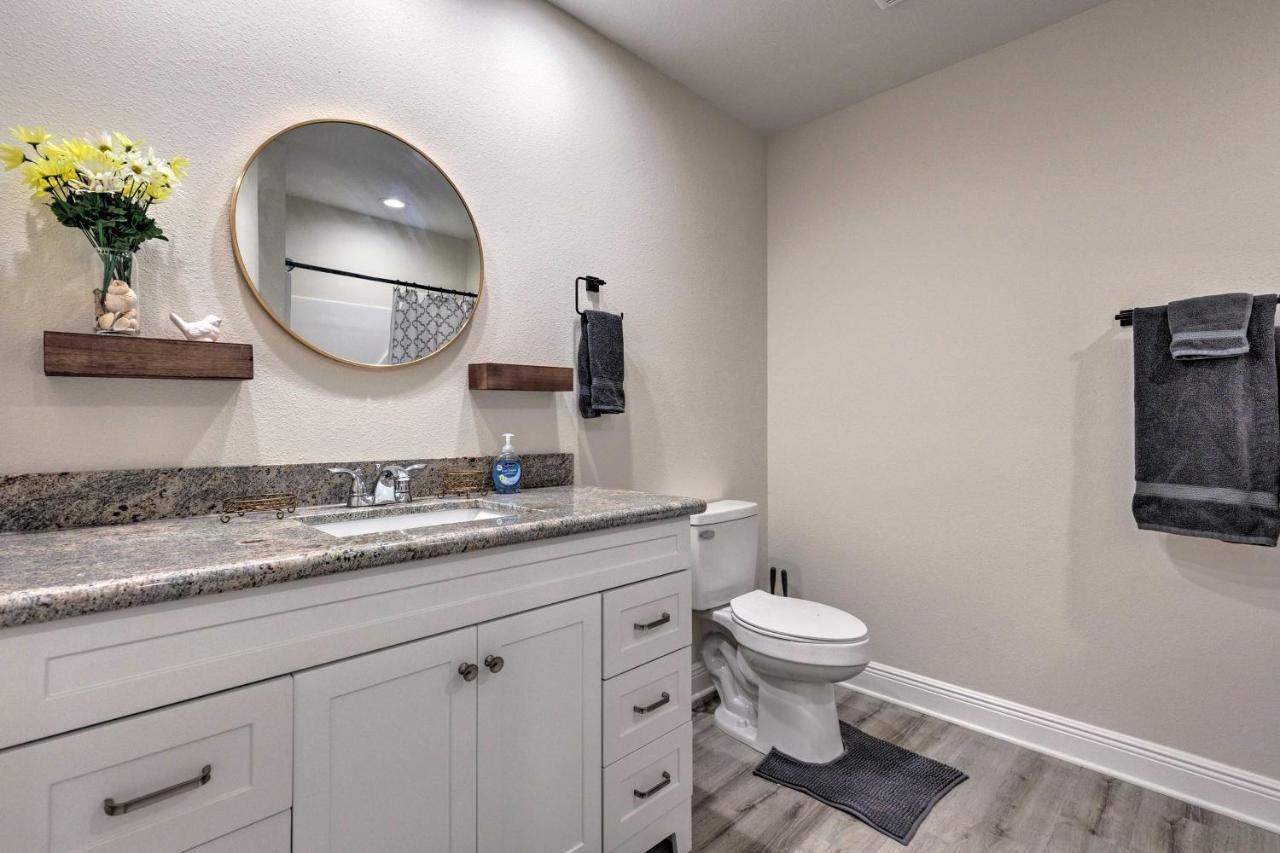 Spacious Gulfport Home With Yard 1 Mi To Beach Exterior foto